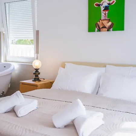 Apartment Leopard - Xxl - Seafront W Parking Srima