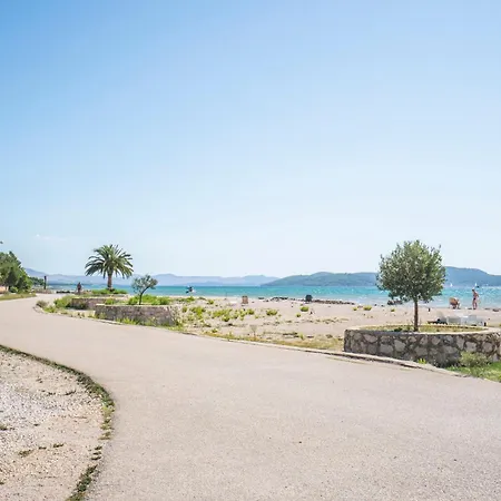 Leopard - Xxl - Seafront W Parking Srima
