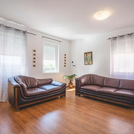Apartment Leopard - Xxl - Seafront W Parking Srima