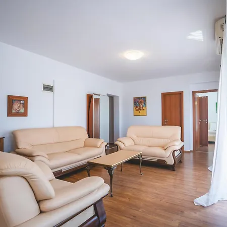 Apartment Leopard - Xxl - Seafront W Parking Srima