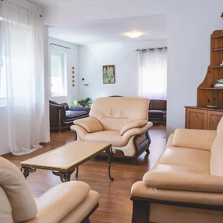 Apartment Leopard - Xxl - Seafront W Parking Srima